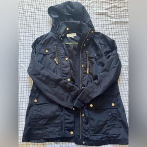 Light weight rain coat